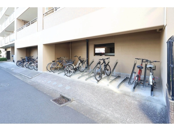 セザール日吉南 駐輪場