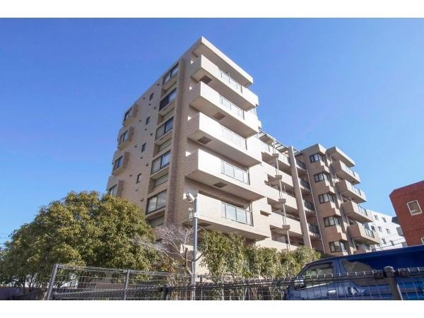 鴨居第2ローヤルコーポ 外観