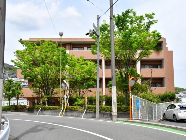 パーク・ハイム朝日ヶ丘芦屋ヒルズ 外観