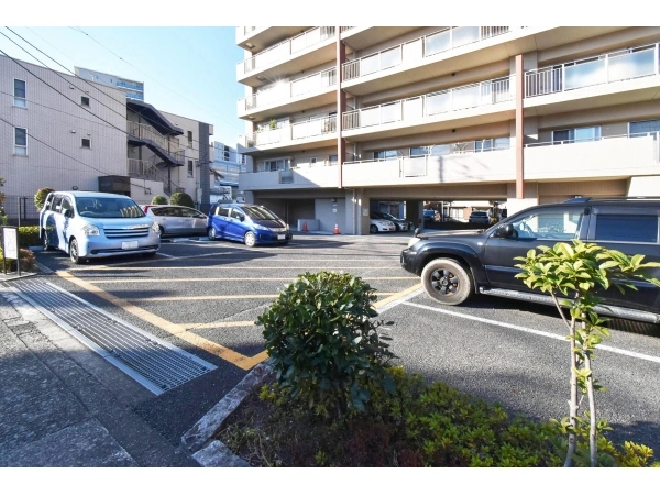 厚木駅前ダイヤモンドマンション 駐車場