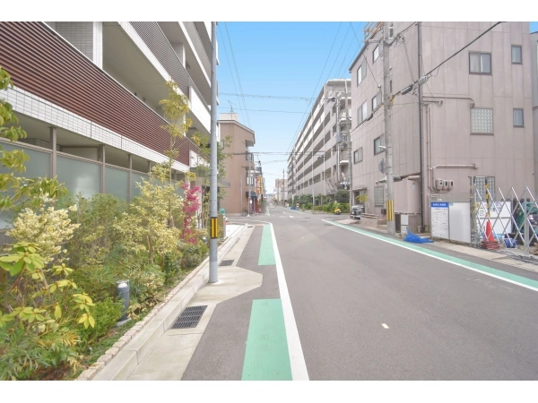 ブランズ甲子園口三丁目 前面道路