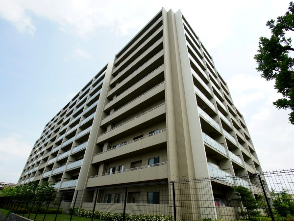 ブランシエラ吹田片山公園 外観