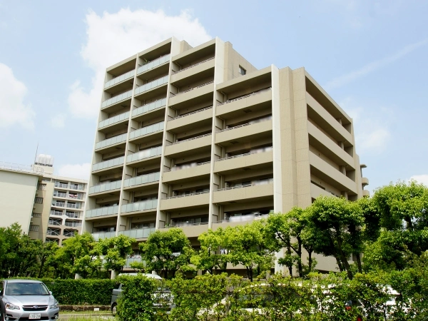 ブランシエラ吹田片山公園 外観