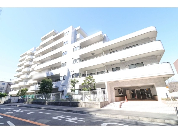 湘南鷹取ミセスカーム 外観