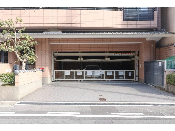 藤和シティホームズ室町御池 駐車場