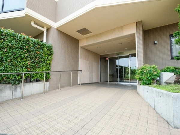 ハイホーム立川・参番館 エントランス