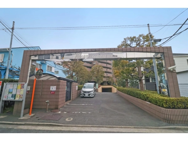 日神グランパレス根岸森林公園 敷地内