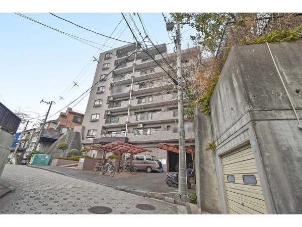 ライフェリア上大岡 外観