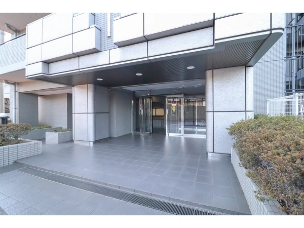 フェイム東神奈川 エントランス