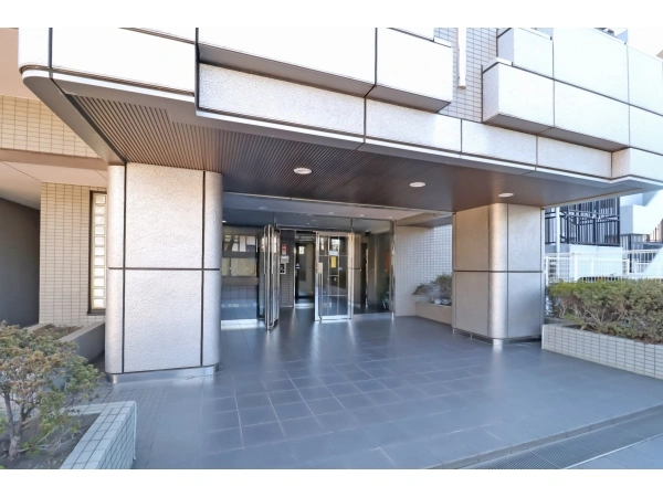 フェイム東神奈川 エントランス