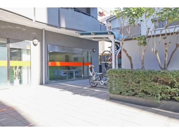 ラウム横浜台町 駐輪場