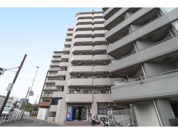 日興パレス横浜西 外観
