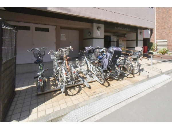 キャッスルマンション鶴見 駐輪場