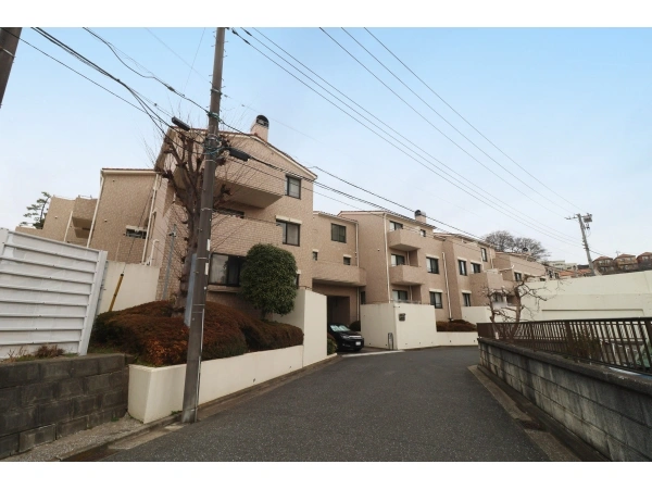 モアクレスト菊名 外観