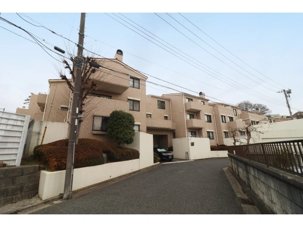 モアクレスト菊名 外観