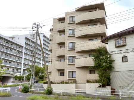 サングレイス東戸塚六番館 