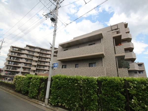 ソフィア所沢・輝きの邸園 外観