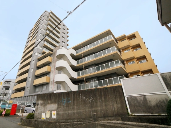 小田急コアロード座間駅前タワー 外観