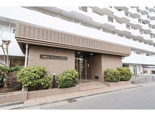 川崎センチュリープラザ 前面道路