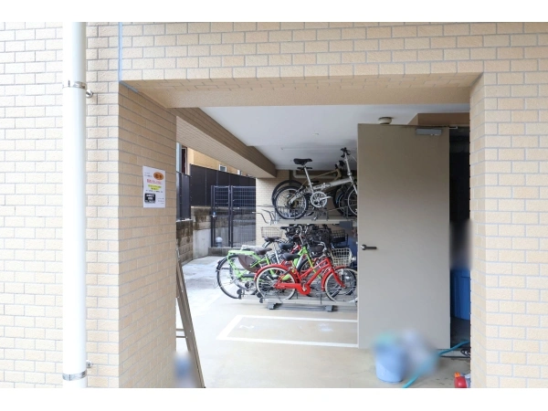 ランドステージたまプラーザ1 駐輪場
