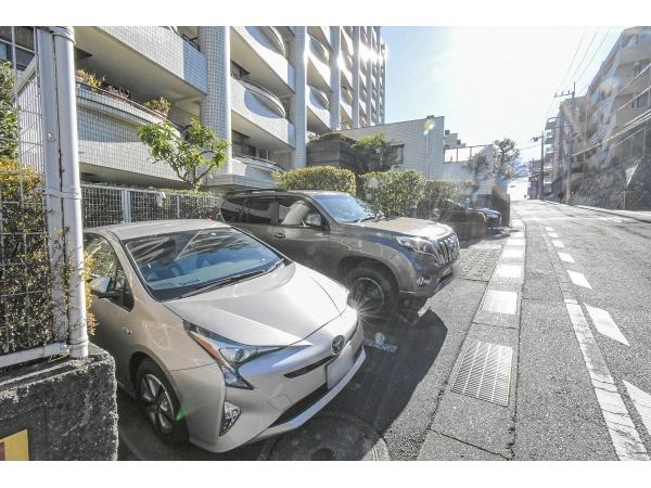 たまプラーザスカイマンション東館 駐車場