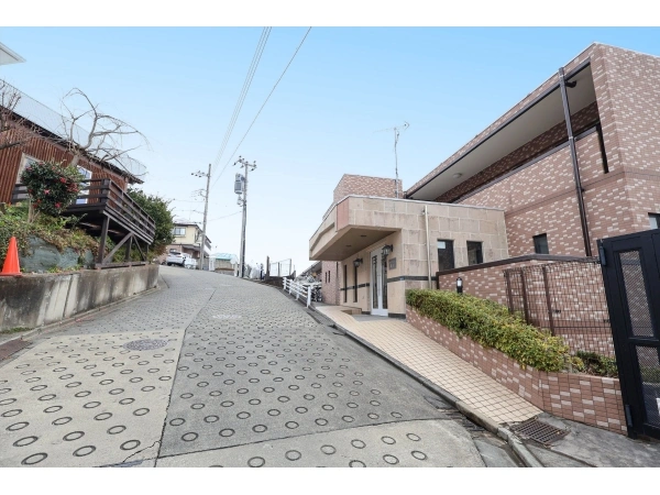 センチュリー菅生 前面道路