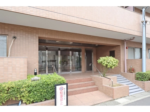 マイキャッスル宮崎台III エントランス