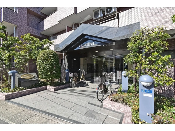 クレッセント溝の口 エントランス