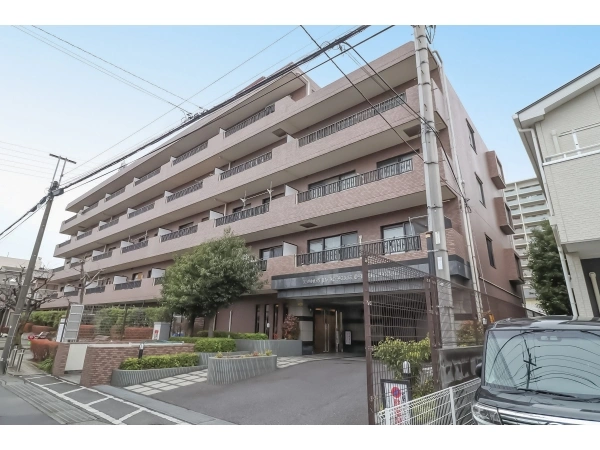 日神パレステージ鶴間南 外観