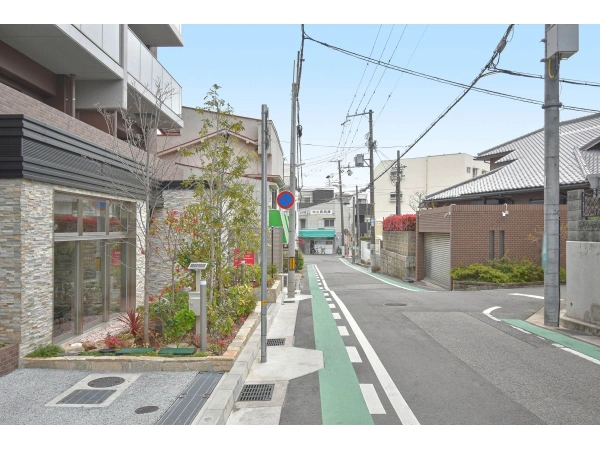 クレヴィア甲子園四番町 前面道路