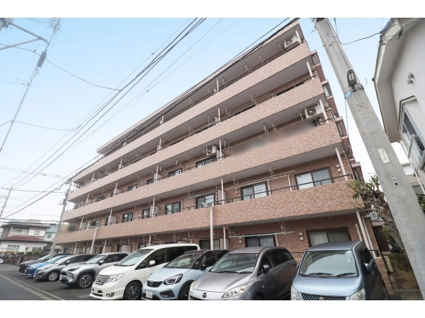 ウェルファー南林間 駐車場