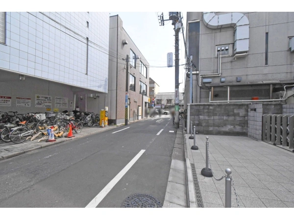 ブランズ桜新町  前面道路