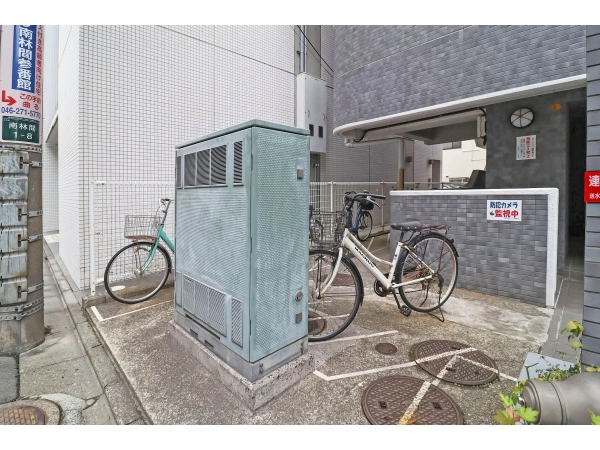南林間駅前ハイツ 駐輪場