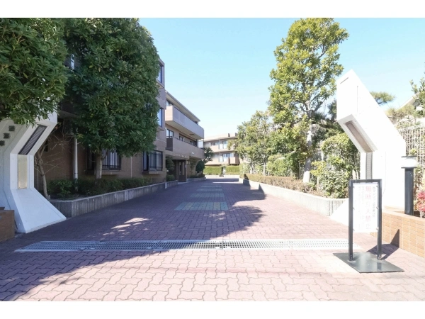 藤和鵠沼海岸ホームズ アプローチ