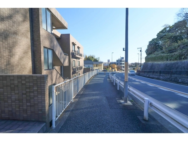 ヴァンテーヌ湘南藤沢 前面道路