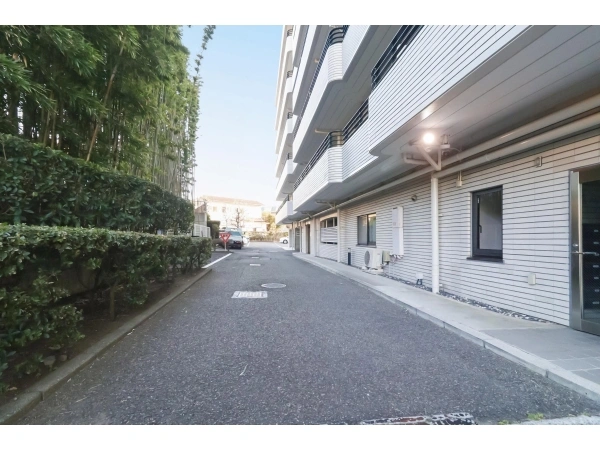 ダイアパレス湘南片瀬山 駐車場