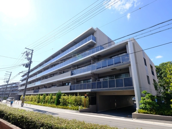 ウエリス吹田山手町 外観