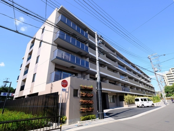 ウエリス吹田山手町 外観