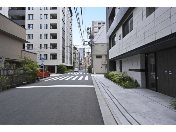 ウィルローズ日本橋浜町公園 前面道路