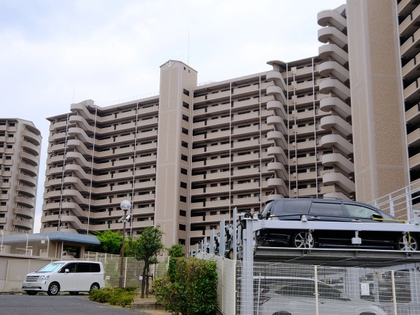 コート甲子園南 外観