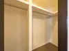 【東京都/港区虎ノ門】プラウド虎ノ門 収納：ウォークインクローゼット