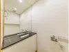 【東京都/千代田区六番町】グランスイート六番町 トイレ：トイレ内手洗いカウンター