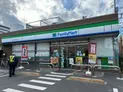 【東京都/世田谷区弦巻4丁目】桜新町ヒミコマンション ファミリーマート 世田谷弦巻五丁目店(現地より約241m)