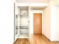 【東京都/新宿区市谷本村町】アトラス四谷レジデンス 収納:洋室にクローゼットを設けることにより、有効スペースを確保しております。
