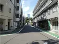 【東京都/港区東麻布2丁目】麻布狸穴ナショナルコート 前面道路