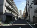 【東京都/港区東麻布2丁目】麻布狸穴ナショナルコート 前面道路