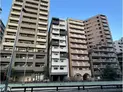 【東京都/目黒区下目黒2丁目】セジョリ目黒 外観:左からの2番目の建物