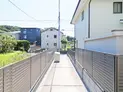 【神奈川県/鎌倉市玉縄1丁目】鎌倉市玉縄1丁目 一棟アパート アプローチ