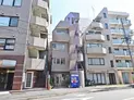 【東京都/新宿区早稲田鶴巻町】新宿区早稲田鶴巻町 一棟ビル 外観:写真中央