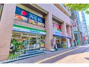 ファミリーマート四谷二丁目店